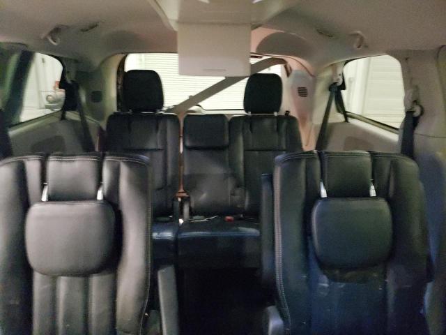 Photo 10 from auction – 2014 CHRYSLER TOWN & COU with VIN 2C4RC1BG2ER160859