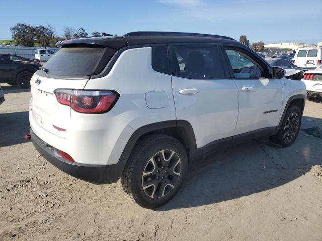 Photo 3 from auction – 2020 JEEP COMPASS TR with VIN 3C4NJDDB4LT111390