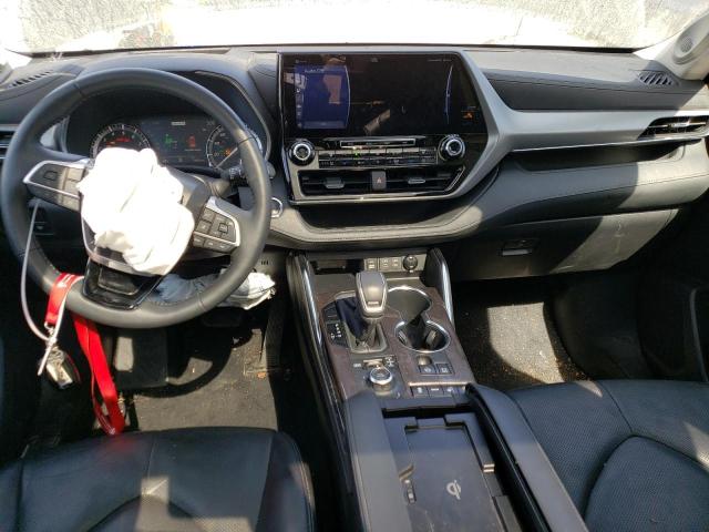 Photo 8 from auction – 2022 TOYOTA HIGHLANDER with VIN 5TDFZRBH8NS210731