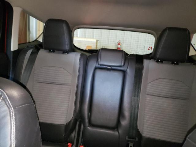 Photo 10 from auction – 2019 FORD ESCAPE SE with VIN 1FMCU9GD7KUA16685