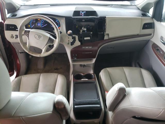 Photo 8 from auction – 2011 TOYOTA SIENNA XLE with VIN 5TDYK3DC1BS110297