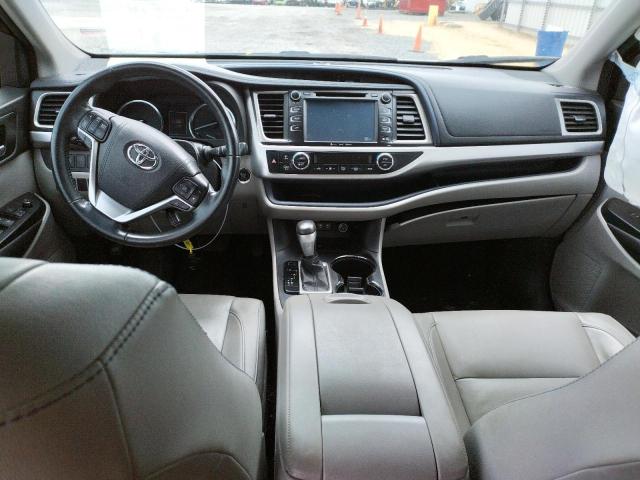Photo 8 from auction – 2017 TOYOTA HIGHLANDER with VIN 5TDKZRFH0HS200921