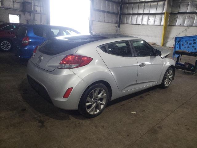 Photo 3 from auction – 2017 HYUNDAI VELOSTER with VIN KMHTC6AD0HU308178