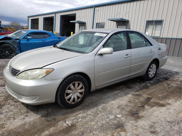 TOYOTA CAMRY LE 2005 with VIN 4T1BE30K75U421450 - Photo from auction