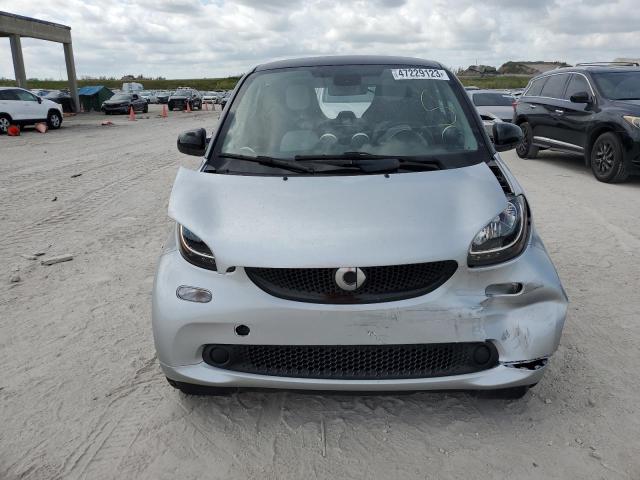 Photo 5 from auction – 2016 SMART FORTWO with VIN WMEFJ5DA3GK078327
