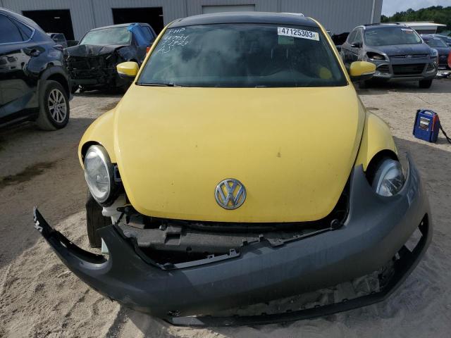 Photo 5 from auction – 2012 VOLKSWAGEN BEETLE with VIN 3VWJP7AT6CM610470
