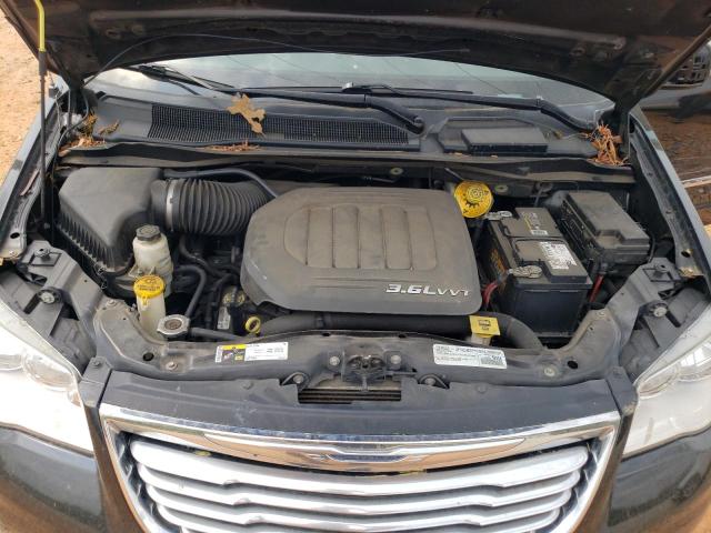 Photo 12 from auction – 2016 CHRYSLER TOWN & COU with VIN 2C4RC1BGXGR297728