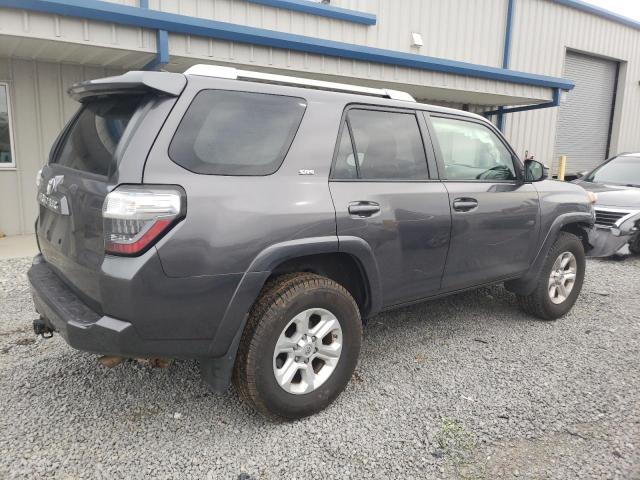 Photo 3 from auction – 2015 TOYOTA 4RUNNER SR with VIN JTEBU5JR1F5210749