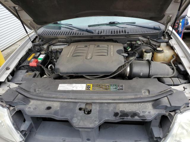 Photo 11 from auction – 2004 LINCOLN NAVIGATOR with VIN 5LMFU28R34LJ41140