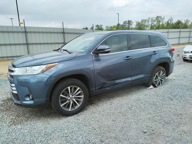 TOYOTA HIGHLANDER 2017 with VIN 5TDKZRFH0HS200921 - Photo from auction