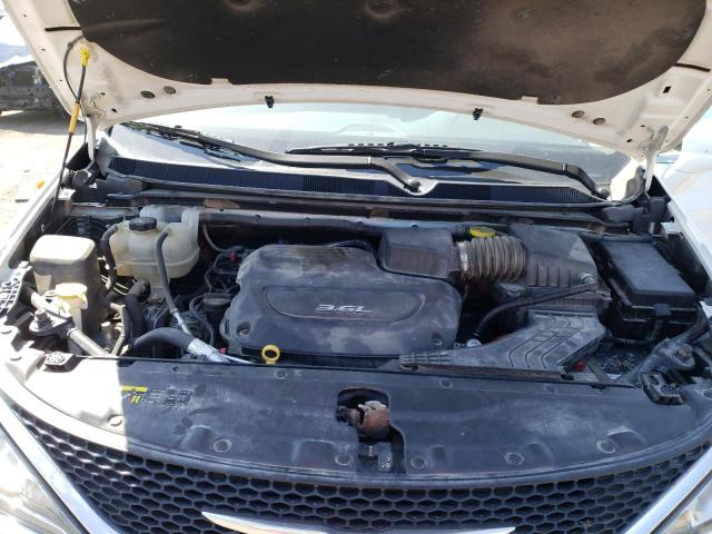 Photo 12 from auction – 2017 CHRYSLER PACIFICA T with VIN 2C4RC1BG3HR587455