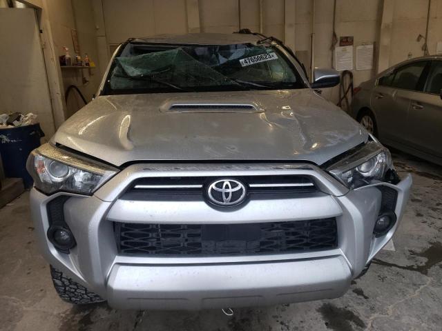 Photo 5 from auction – 2020 TOYOTA 4RUNNER SR with VIN JTEBU5JR6L5791483