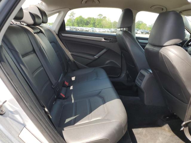 Photo 10 from auction – 2018 VOLKSWAGEN PASSAT S with VIN 1VWAA7A32JC034361