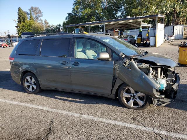Photo 4 from auction – 2014 TOYOTA SIENNA LE with VIN 5TDKK3DC7ES462505