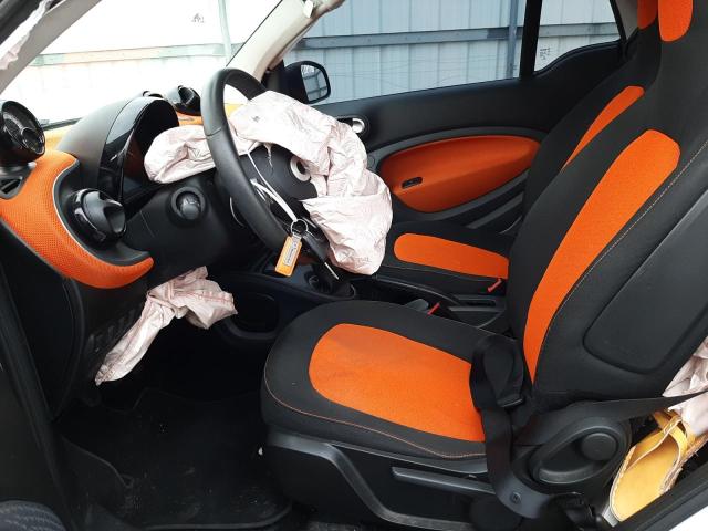 Photo 7 from auction – 2016 SMART FORTWO with VIN WMEFJ5DA7GK078945