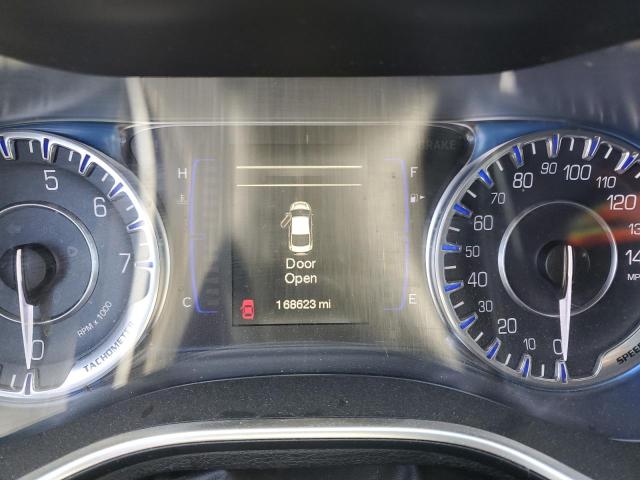 Photo 9 from auction – 2015 CHRYSLER 200 LIMITE with VIN 1C3CCCAB0FN529440