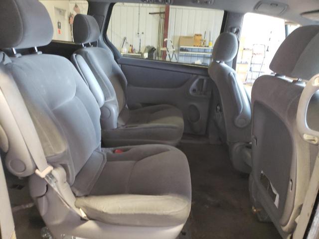Photo 11 from auction – 2004 TOYOTA SIENNA CE with VIN 5TDZA23C54S159654