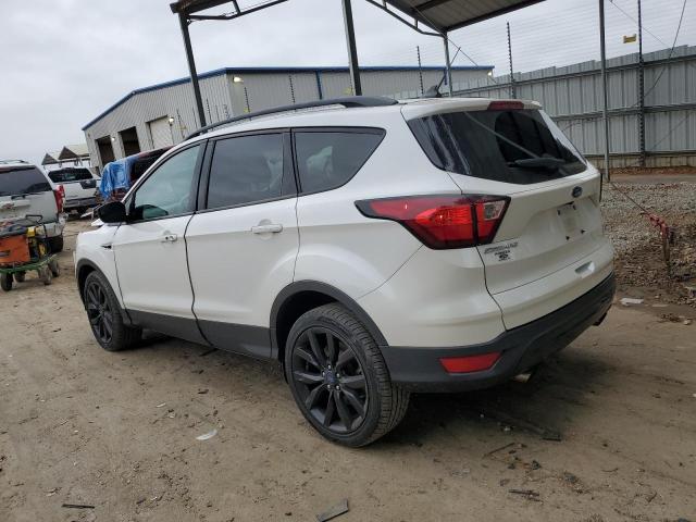 Photo 2 from auction – 2019 FORD ESCAPE SE with VIN 1FMCU0GD5KUC19585