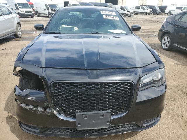 Photo 5 from auction – 2022 CHRYSLER 300 S with VIN 2C3CCABG9NH115935