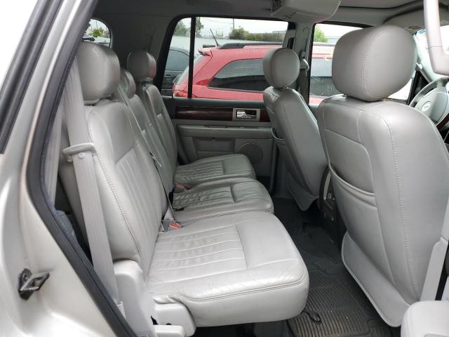 Photo 10 from auction – 2004 LINCOLN NAVIGATOR with VIN 5LMFU28R34LJ41140