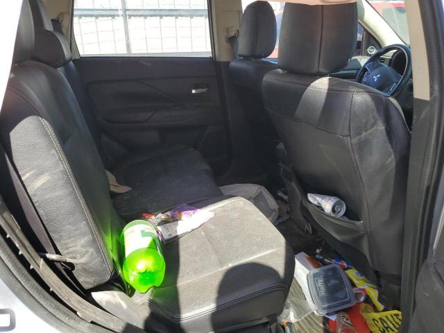 Photo 11 from auction – 2016 MITSUBISHI OUTLANDER with VIN JA4AZ3A30GZ060722