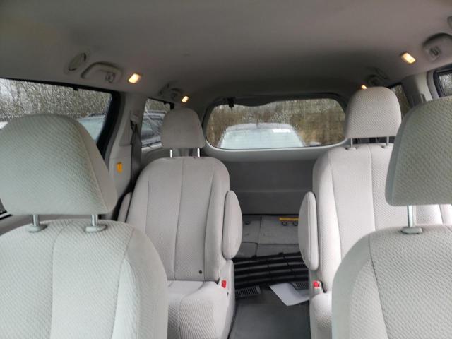 Photo 10 from auction – 2011 TOYOTA SIENNA LE with VIN 5TDJK3DC1BS004689