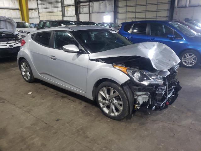 Photo 4 from auction – 2017 HYUNDAI VELOSTER with VIN KMHTC6AD0HU308178