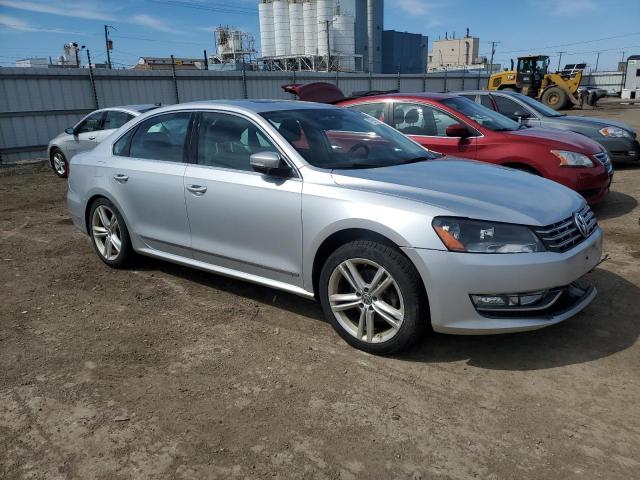 Photo 4 from auction – 2013 VOLKSWAGEN PASSAT SEL with VIN 1VWCN7A32DC137409
