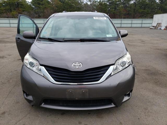 Photo 5 from auction – 2013 TOYOTA SIENNA with VIN 5TDJK3DC7DS068335