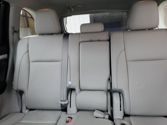 Photo 10 from auction – 2018 TOYOTA HIGHLANDER with VIN 5TDJZRFH3JS808207