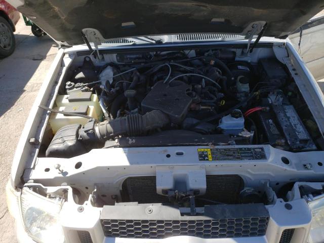 Фото 11 с аукциона – 2005 FORD EXPLORER S с VIN 1FMZU77K15UB69239