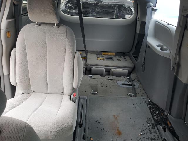 Photo 10 from auction – 2013 TOYOTA SIENNA LE with VIN 5TDKK3DC3DS301101
