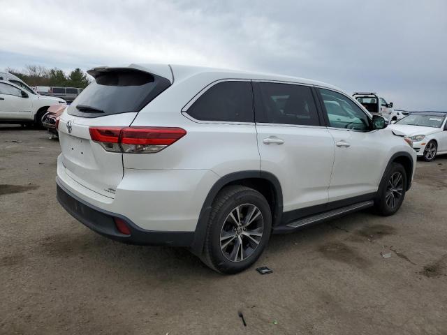 Photo 3 from auction – 2019 TOYOTA HIGHLANDER with VIN 5TDBZRFH7KS711713