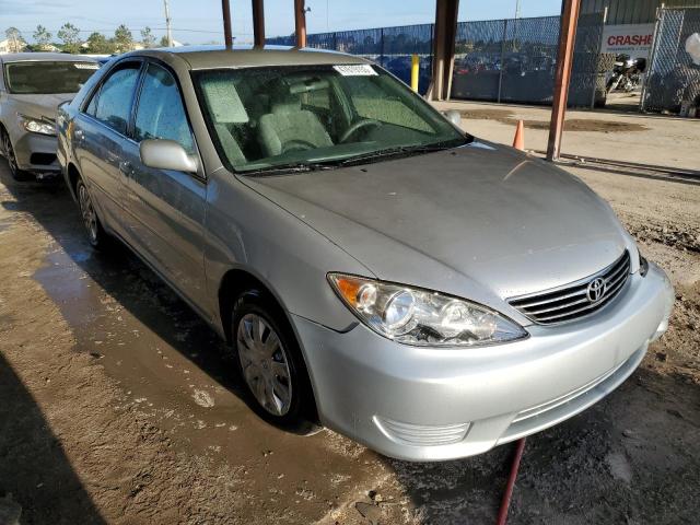 Photo 4 from auction – 2005 TOYOTA CAMRY LE with VIN 4T1BE32K85U081240