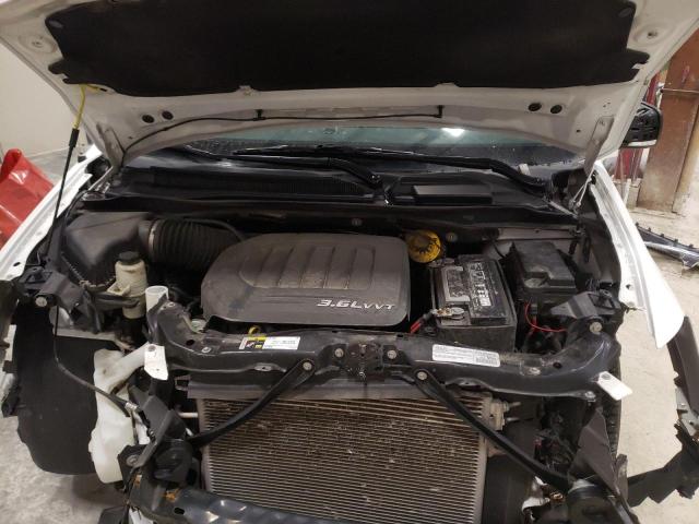 Photo 12 from auction – 2016 CHRYSLER TOWN & COU with VIN 2C4RC1GGXGR113509