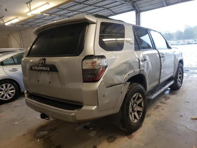 Photo 3 from auction – 2020 TOYOTA 4RUNNER SR with VIN JTEBU5JR6L5791483