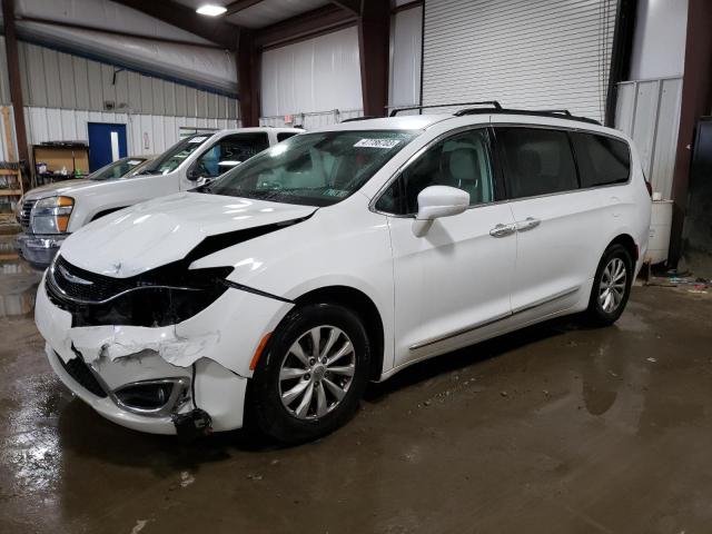 CHRYSLER PACIFICA T 2017 with VIN 2C4RC1BG9HR691903 - Photo from auction