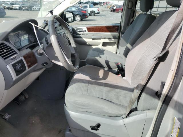 Photo 7 from auction – 2010 CHRYSLER TOWN & COU with VIN 2A4RR5D19AR463401