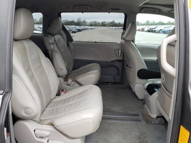 Photo 11 from auction – 2014 TOYOTA SIENNA XLE with VIN 5TDYK3DC0ES482525