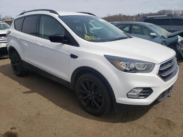 Photo 4 from auction – 2017 FORD ESCAPE SE with VIN 1FMCU0GD6HUD84036
