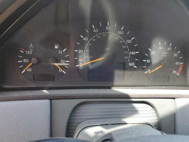 Photo 9 from auction – 2000 MERCEDES-BENZ E 320 with VIN WDBJH65J3YB045577