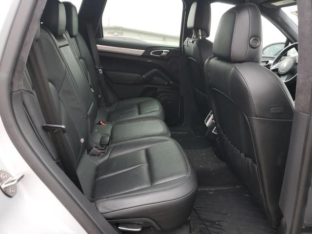 Photo 10 from auction – 2013 PORSCHE CAYENNE GT with VIN WP1AD2A26DLA74658