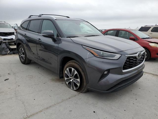 Photo 4 from auction – 2021 TOYOTA HIGHLANDER with VIN 5TDGZRAH6MS537021