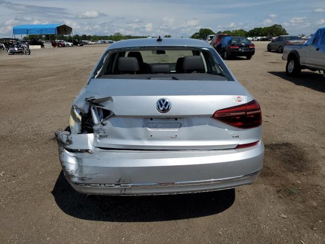 Photo 6 from auction – 2018 VOLKSWAGEN PASSAT S with VIN 1VWAA7A32JC034361