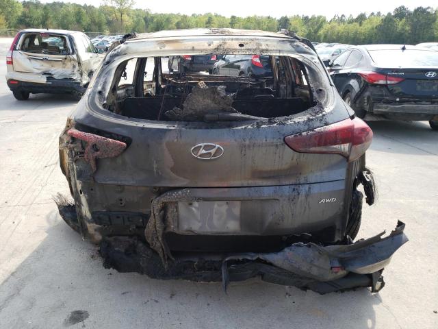 Photo 6 from auction – 2018 HYUNDAI TUCSON SEL with VIN KM8J3CA46JU734792