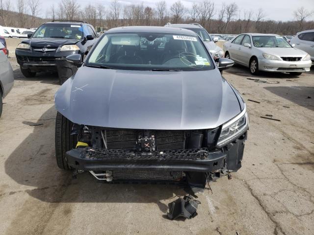 Photo 5 from auction – 2017 VOLKSWAGEN PASSAT SEL with VIN 1VWCT7A30HC022979