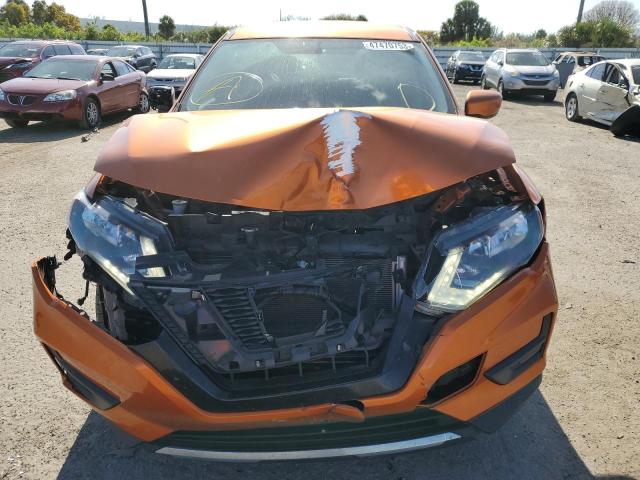 Photo 5 from auction – 2017 NISSAN ROGUE S with VIN JN8AT2MT6HW401190