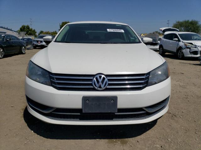 Photo 5 from auction – 2014 VOLKSWAGEN PASSAT S with VIN 1VWAT7A36EC083434