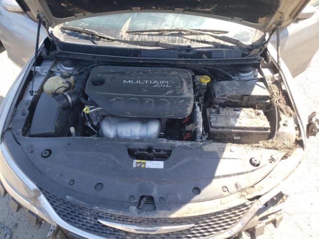 Photo 11 from auction – 2015 CHRYSLER 200 LIMITE with VIN 1C3CCCAB0FN660111
