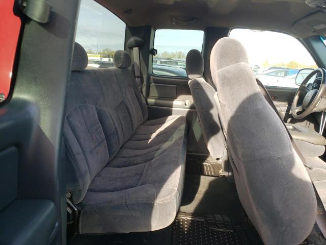 Photo 10 from auction – 2000 CHEVROLET silverado with VIN 2GCEK19T9Y1255832
